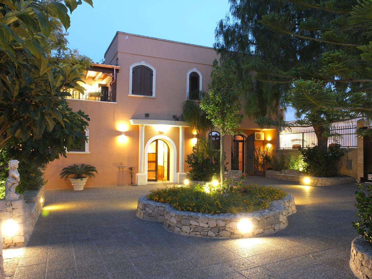 Villa Musica Sannicola Exterior foto